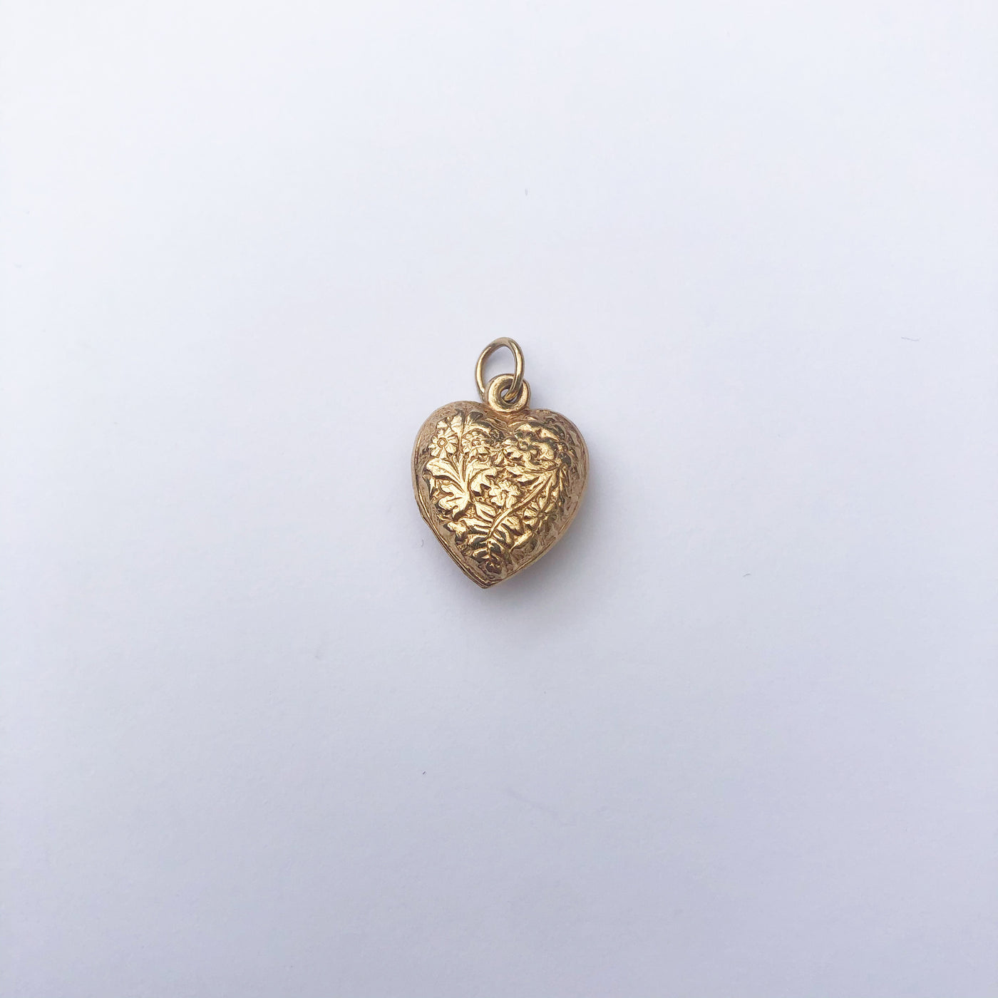 'Marnie' Vintage 9ct Floral Puff Heart