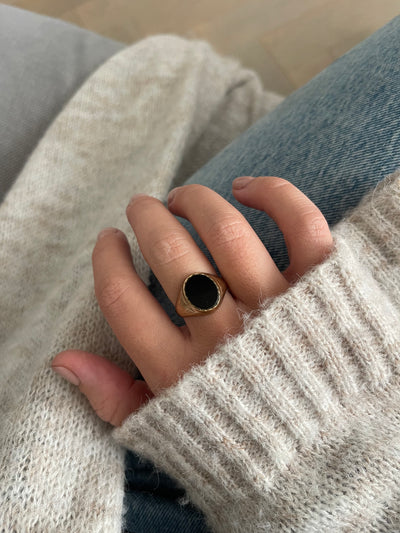 'Ethan' 9ct Gold Vintage Onyx Signet Ring